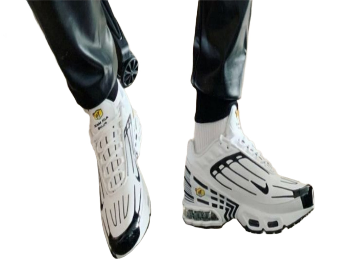 Modern Designer Unisex Classic Sneakers
