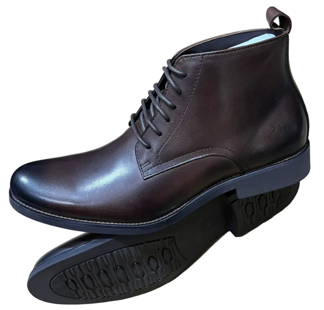 Lace Up Leather Clarks Boot-Brown