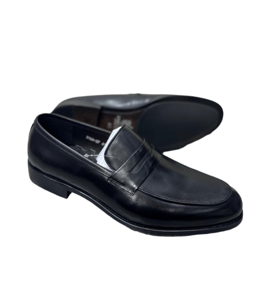 Gentle Black Leather Shoes.