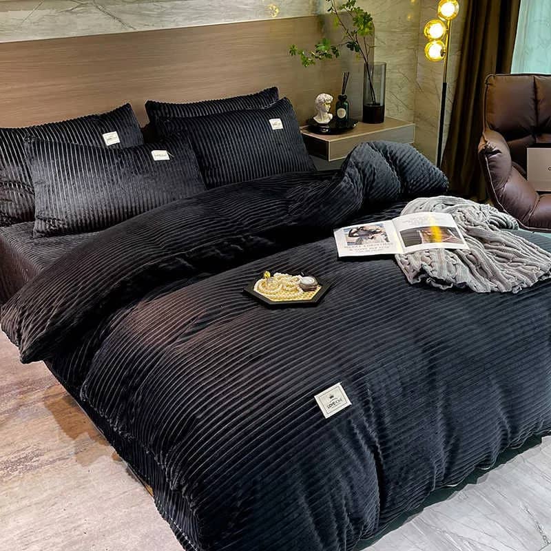 4 Piece Coral Duvet Set-Black