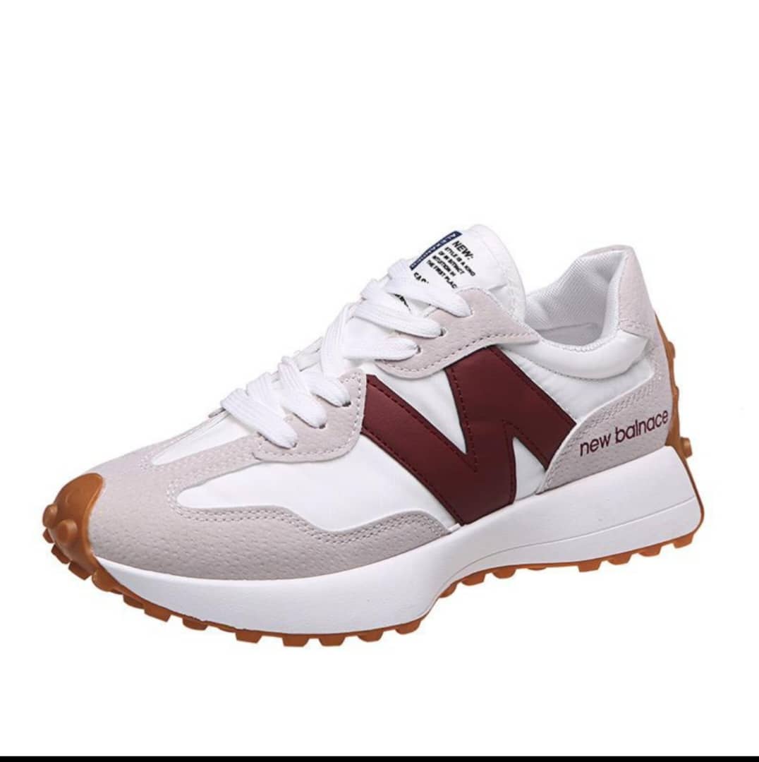 Ladies N Sneakers