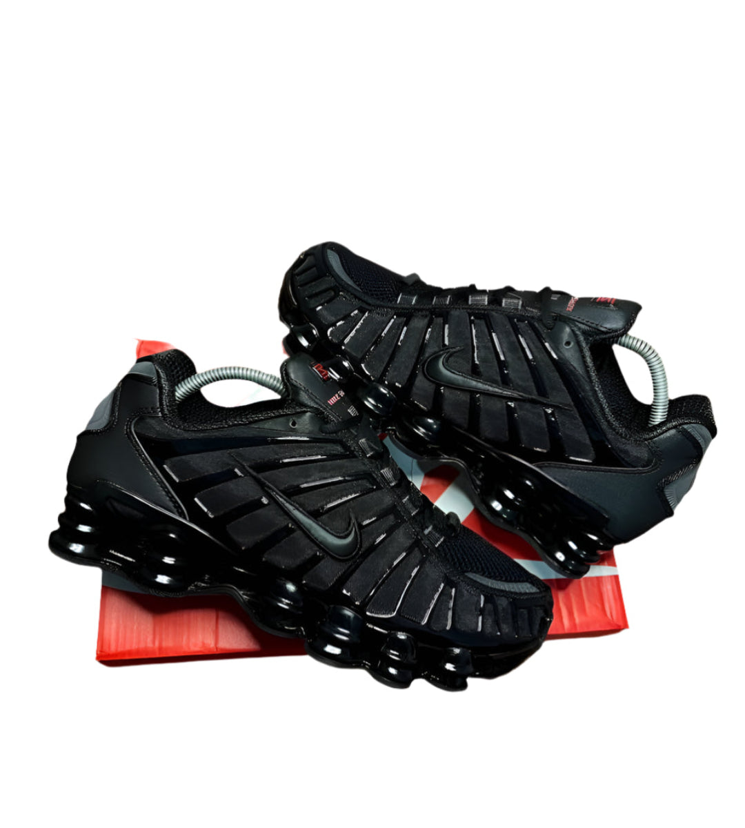 Classic Designer Unisex Sneakers-Black