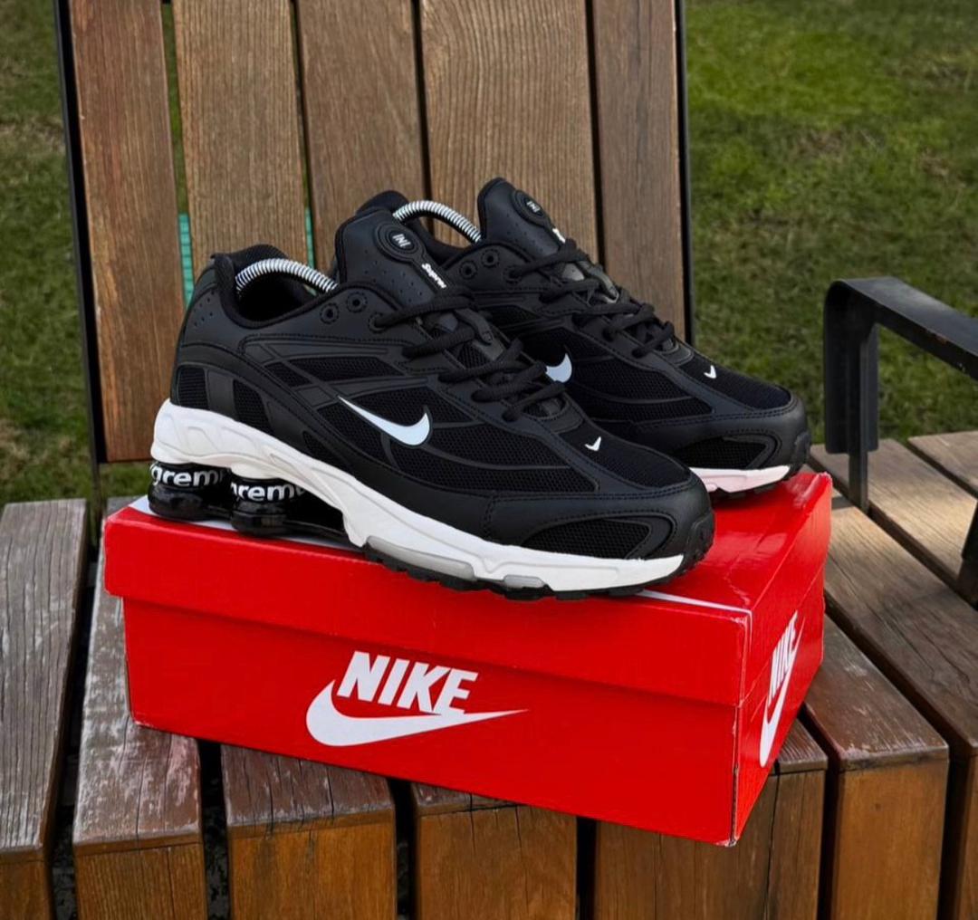 Premium Quality Nike Sneaker Shoes-Black