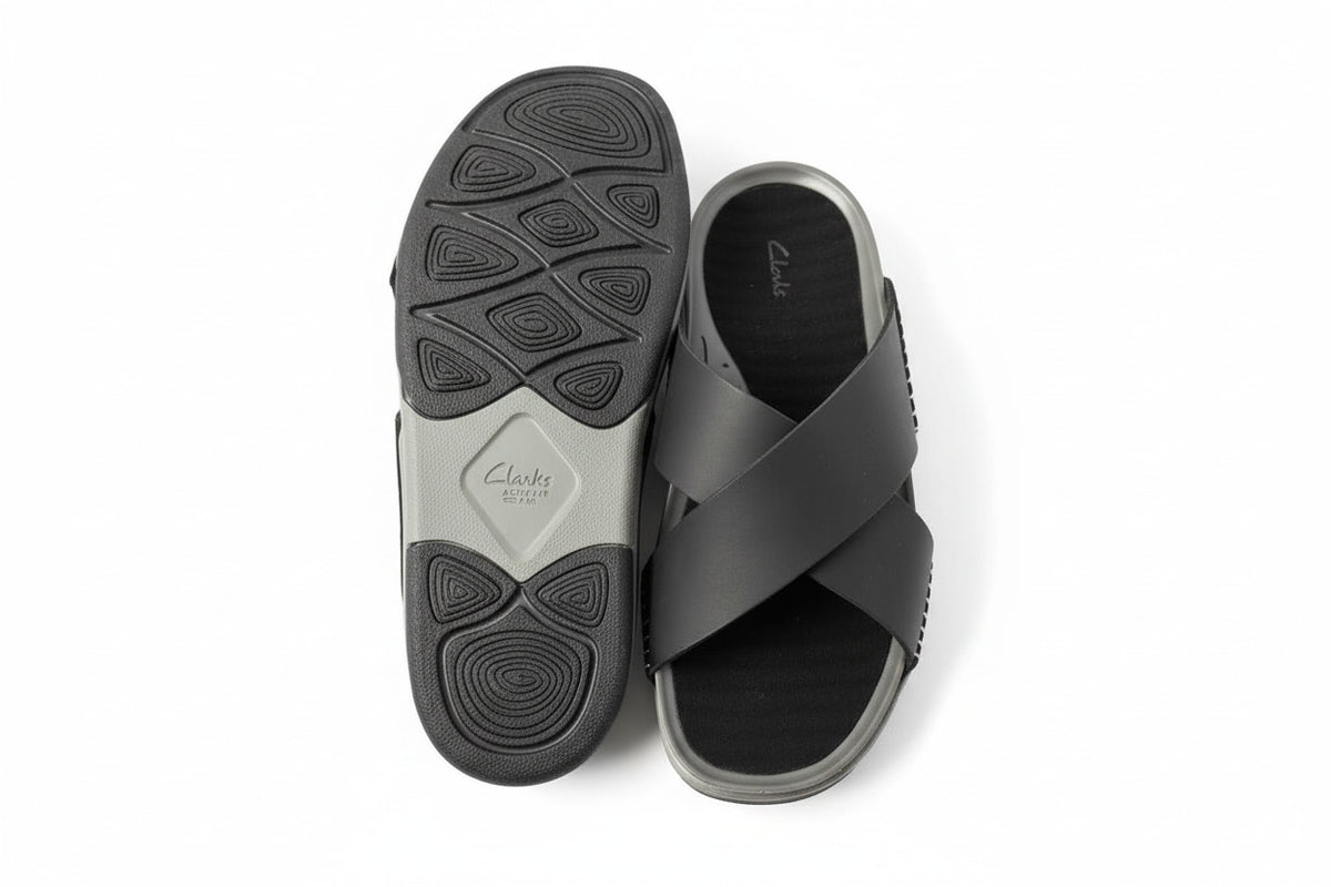 Classic And Durable Leather Sandal-Black